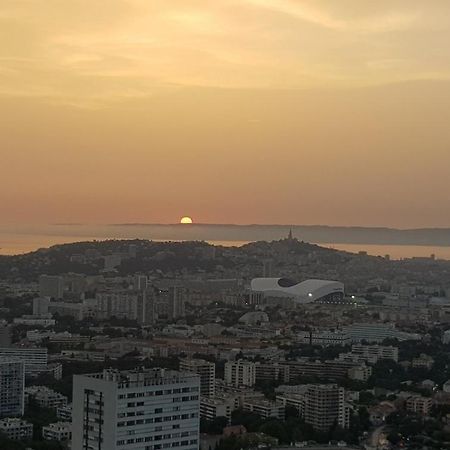 Superbe Appartement 2 Chambres Avec Vue Sur La Mer Et La Montagne 马赛 外观 照片